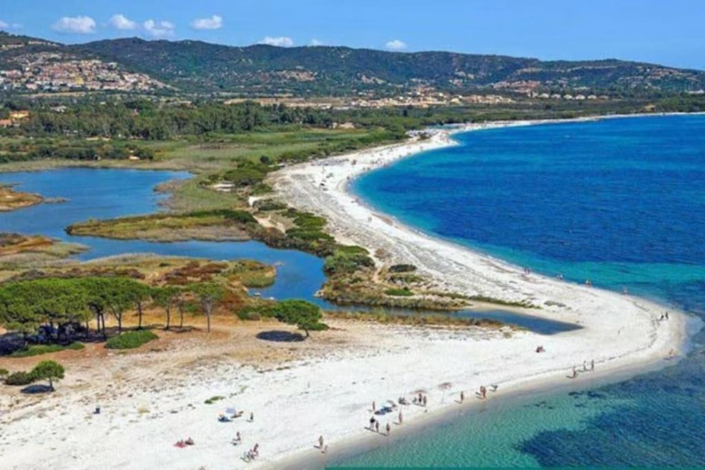 Villa Indipendente Al Mare Budoni Tanaunella Eksteriør billede